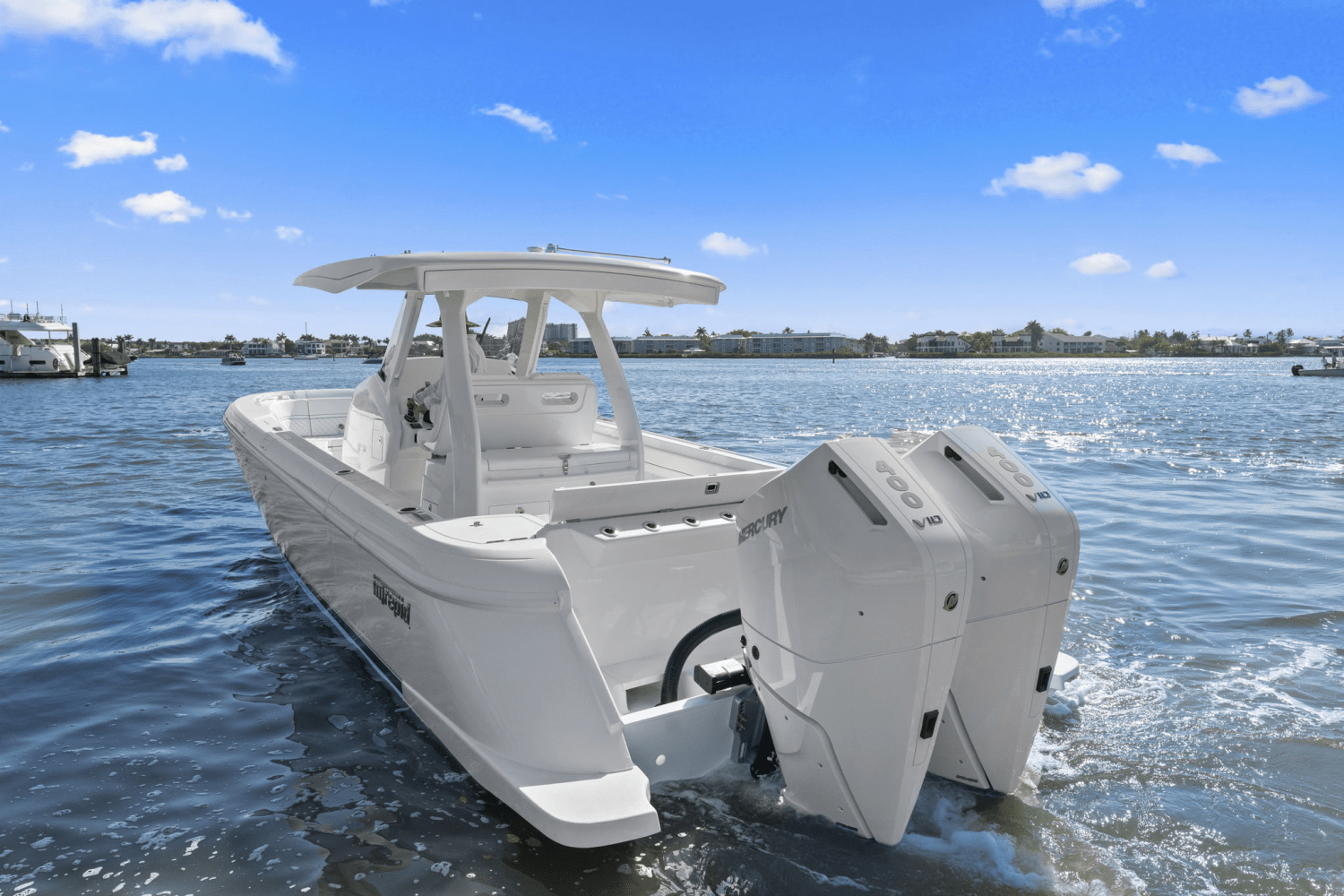 Slide: The Image of Intrepid 345 NOMAD SE 2025 - 6