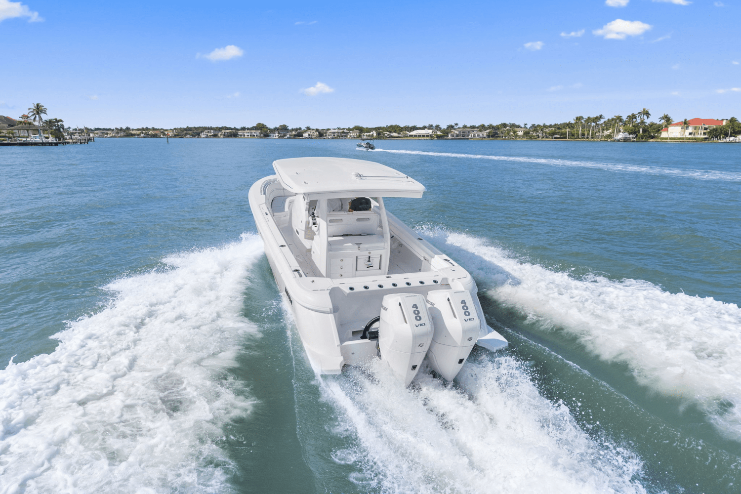 Slide: The Image of Intrepid 345 NOMAD SE 2025 - 9