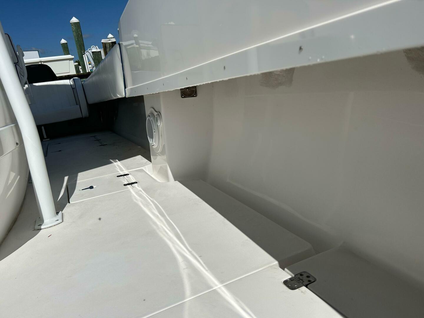 Slide: The Image of Intrepid 370 Cuddy 2005 - 4410053