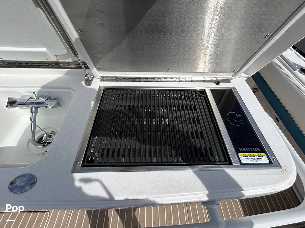 Slide: The Image of Electric Grill - 15167361
