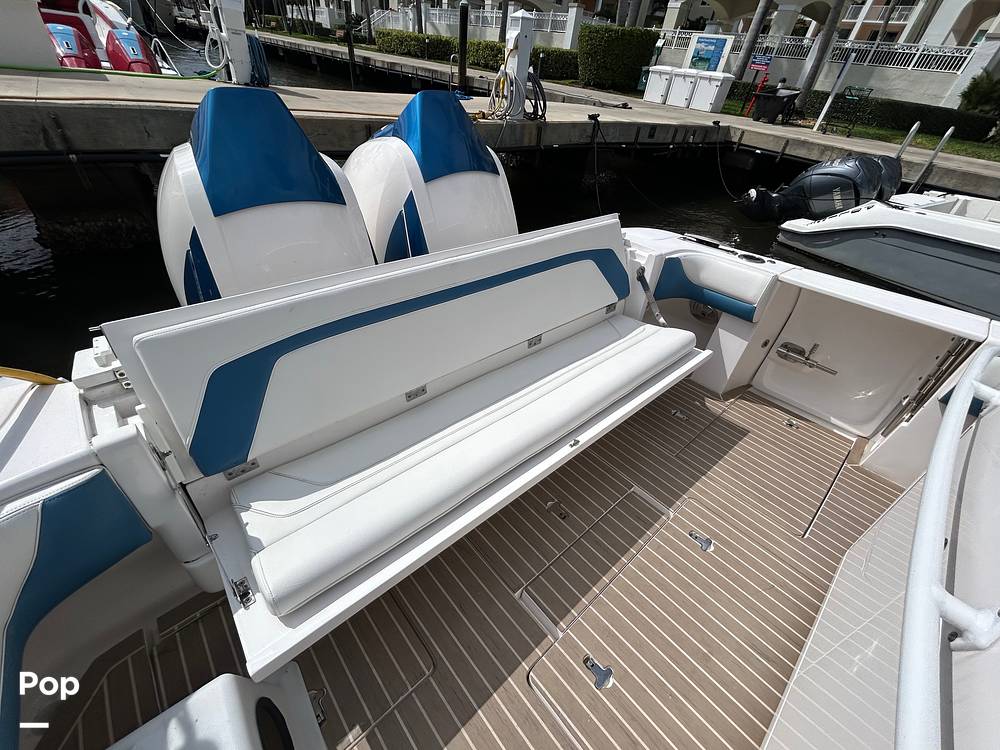 Slide: The Image of Transom Fold Away Bench - 15167416