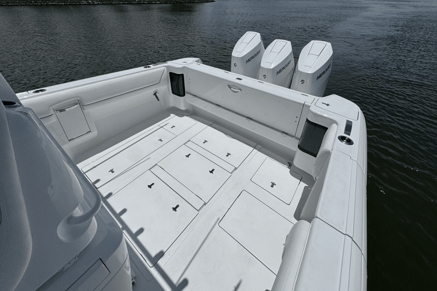 Slide: The Image of Intrepid 407 NOMAD FE 2024 - 14