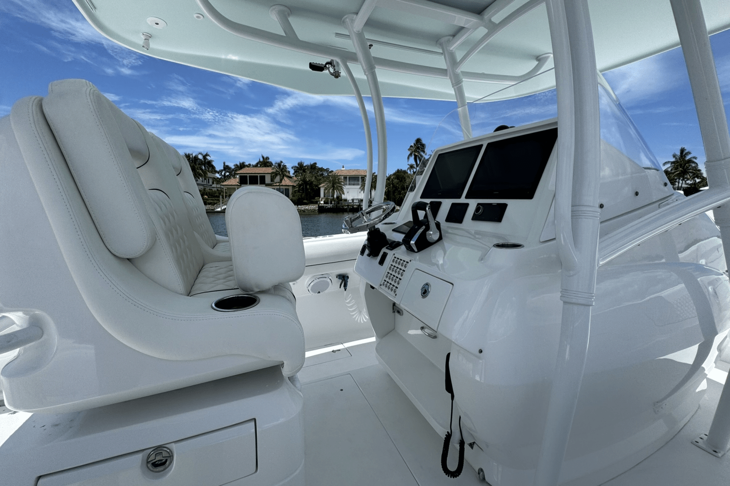 Slide: The Image of Intrepid 407 NOMAD FE 2024 - 22