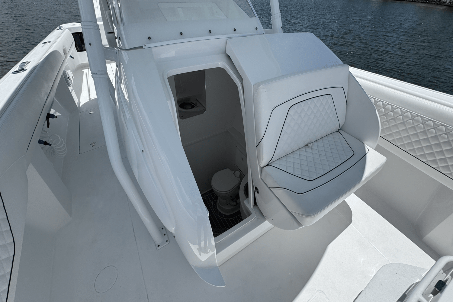 Slide: The Image of Intrepid 407 NOMAD FE 2024 - 25