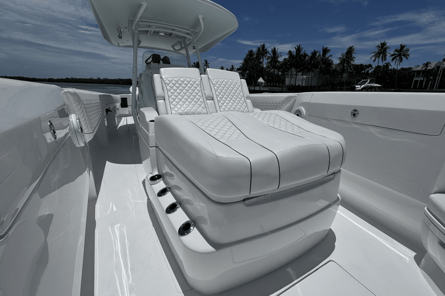 Slide: The Image of Intrepid 407 NOMAD FE 2024 - 28