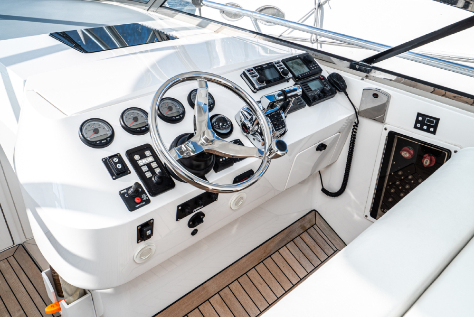 Slide: The Image of Intrepid 430 Sport Yacht 2010 - 5074052