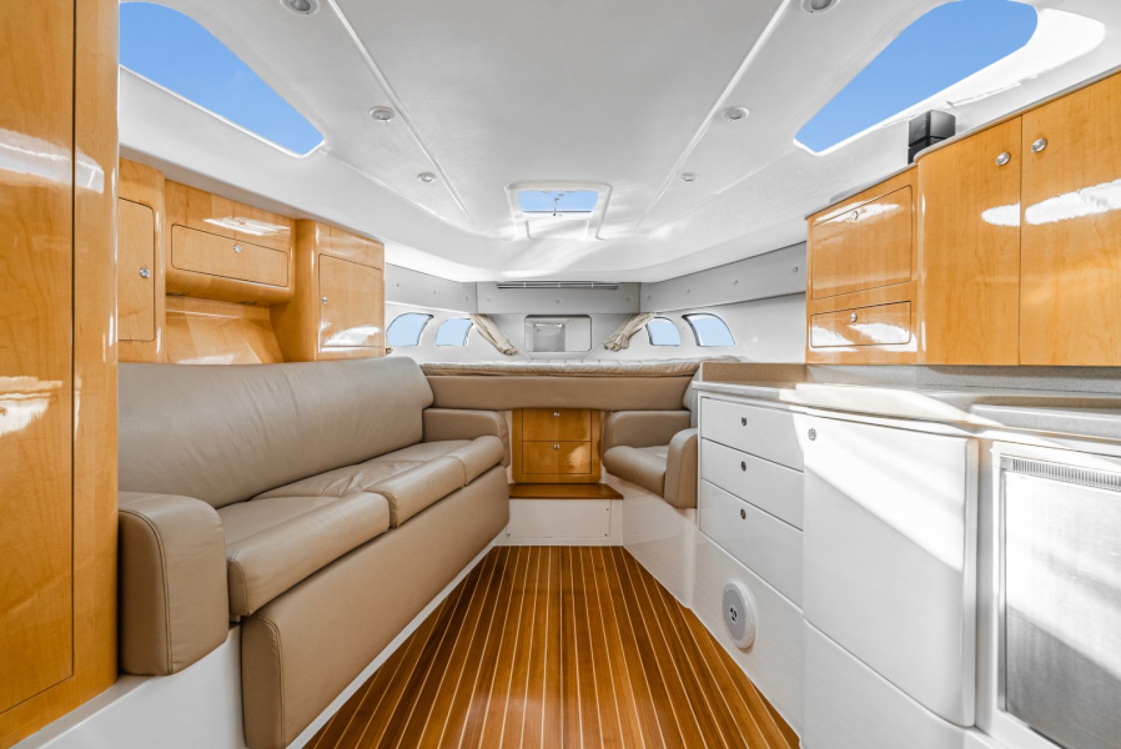Slide: The Image of Intrepid 430 Sport Yacht 2010 - 5074062