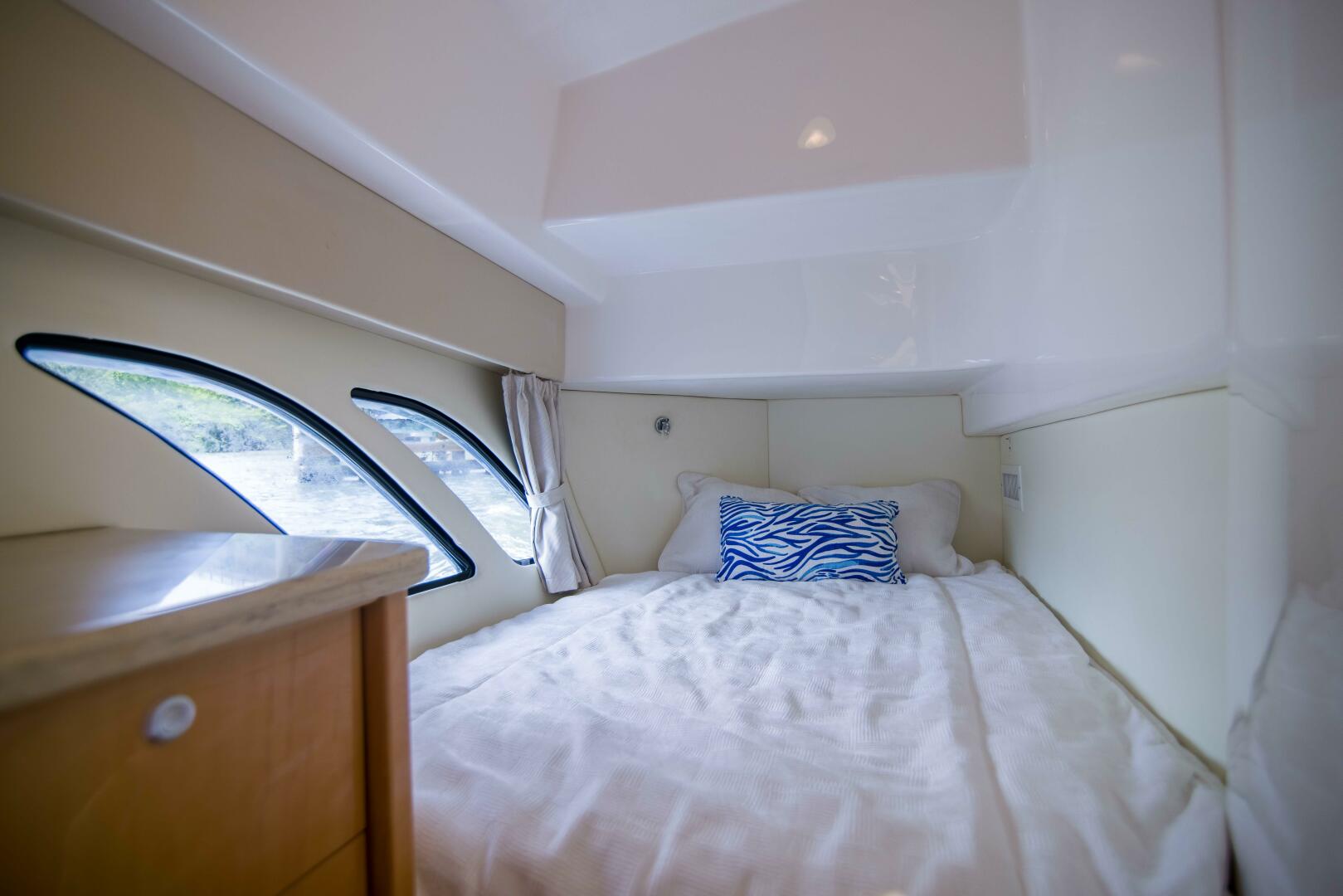 Slide: The Image of Intrepid 475 Sport Yacht 2013 - 5435534