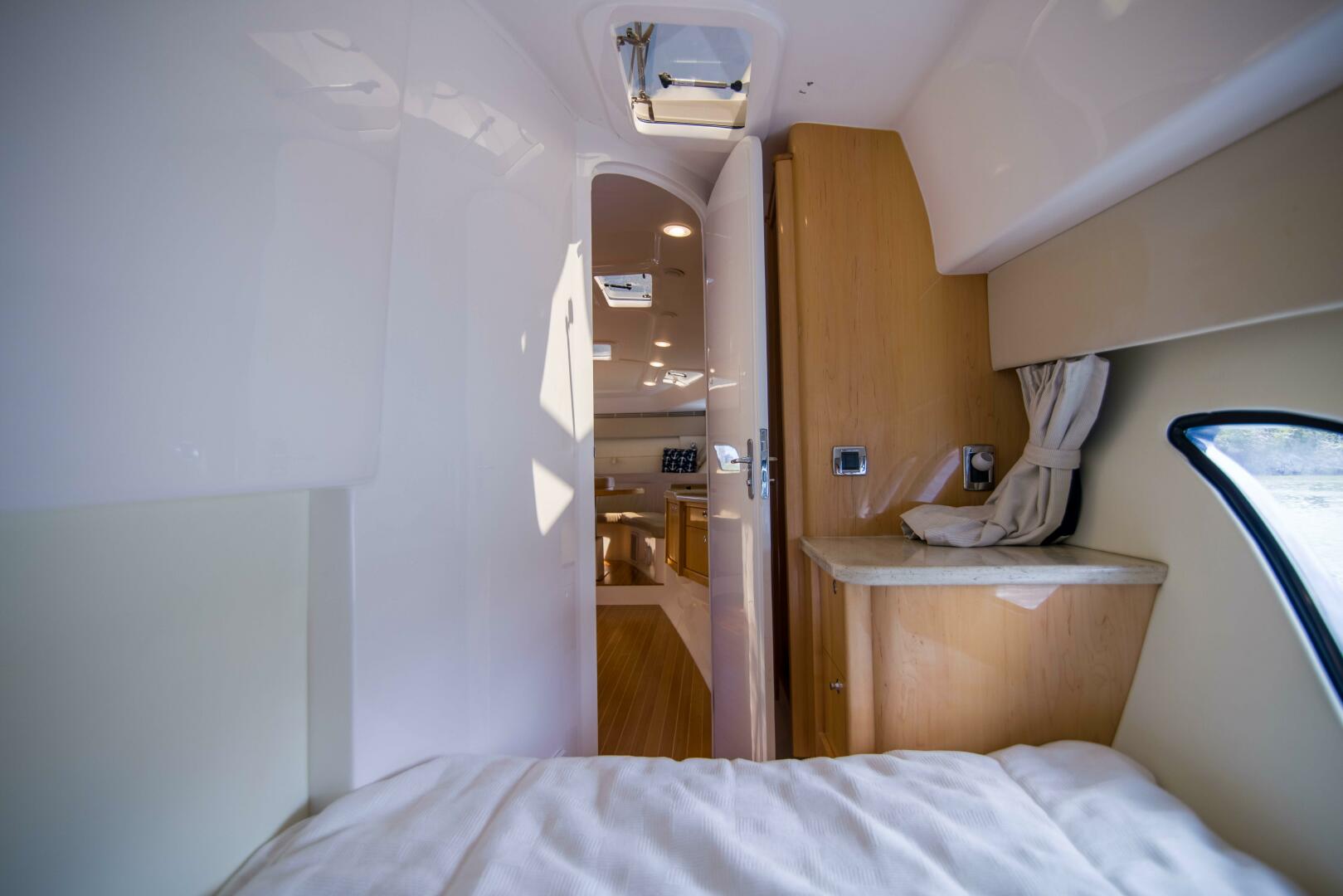 Slide: The Image of Intrepid 475 Sport Yacht 2013 - 5435540