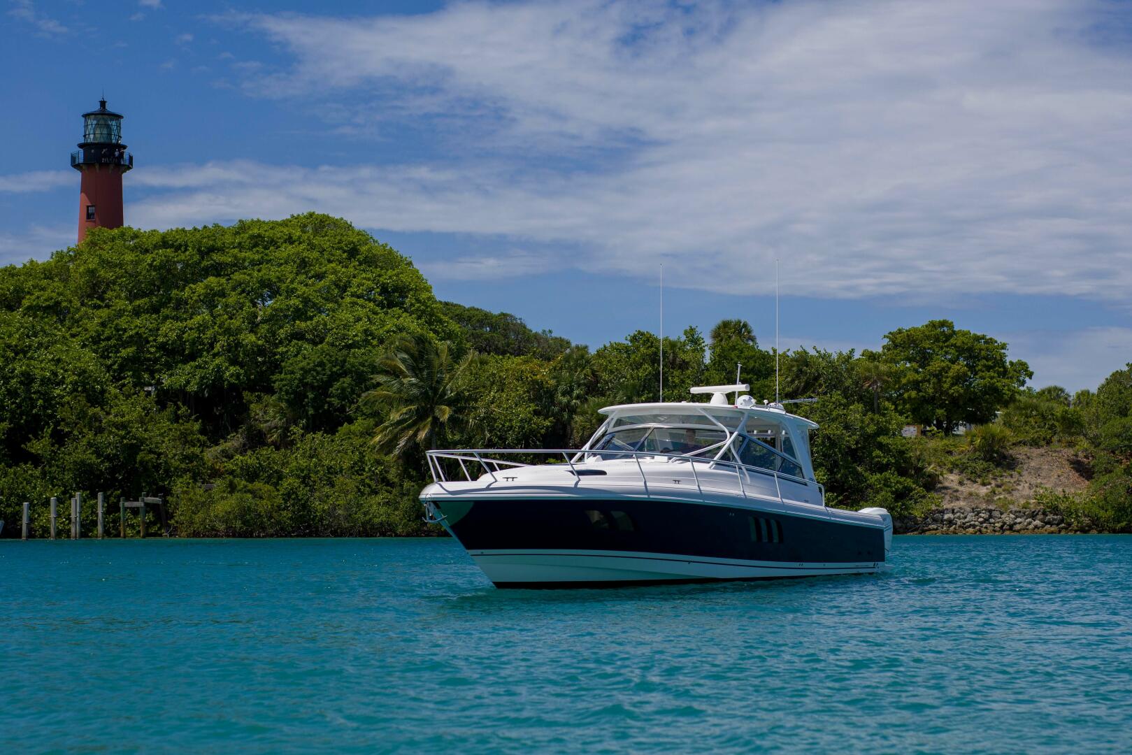 Slide: The Image of Intrepid 475 Sport Yacht 2013 - 5435597