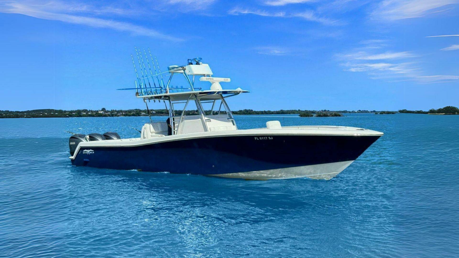 Slide: The Image of Invincible 39 Center Console 2015 - 4698626