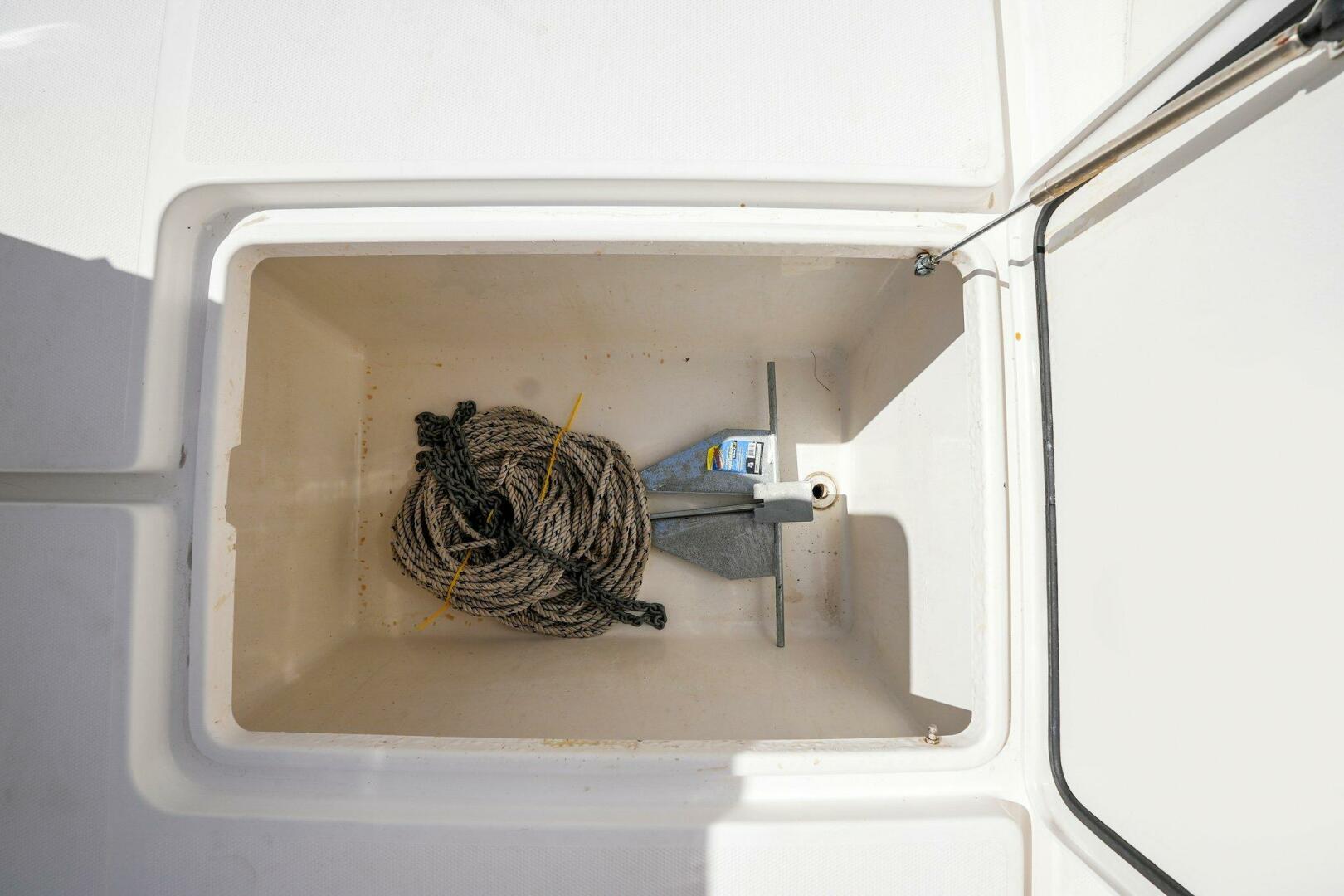Slide: The Image of 2015 39 Invincible Center Console - Anchor Locker - 4389795