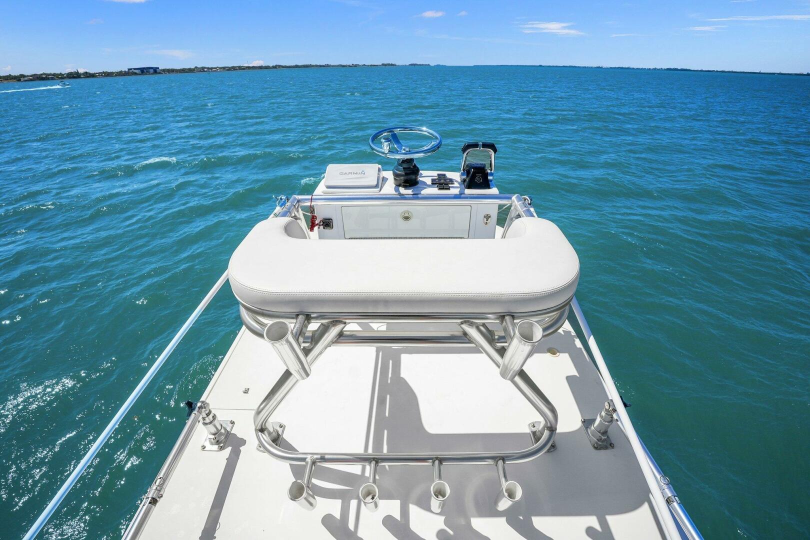 Slide: The Image of 2015 39 Invincible Center Console - Crows Nest Helm - 4389703