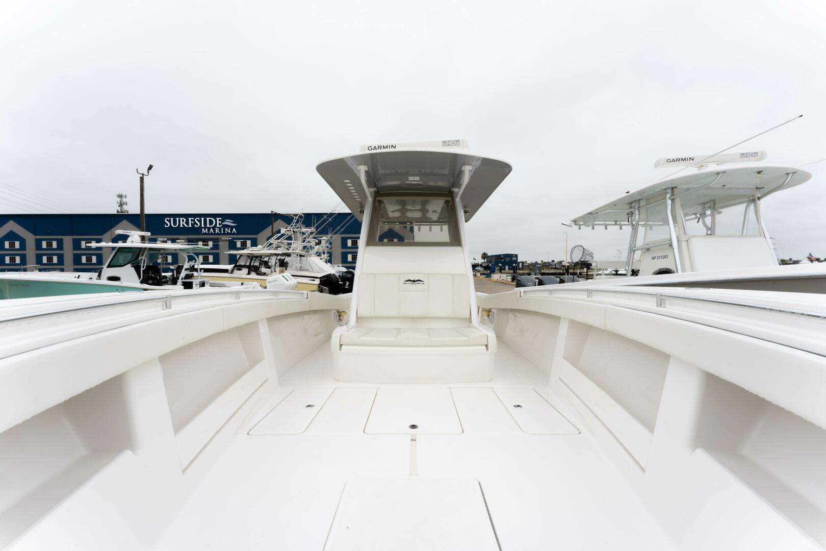 Slide: The Image of 2019 Invincible 39 Open - 4891169