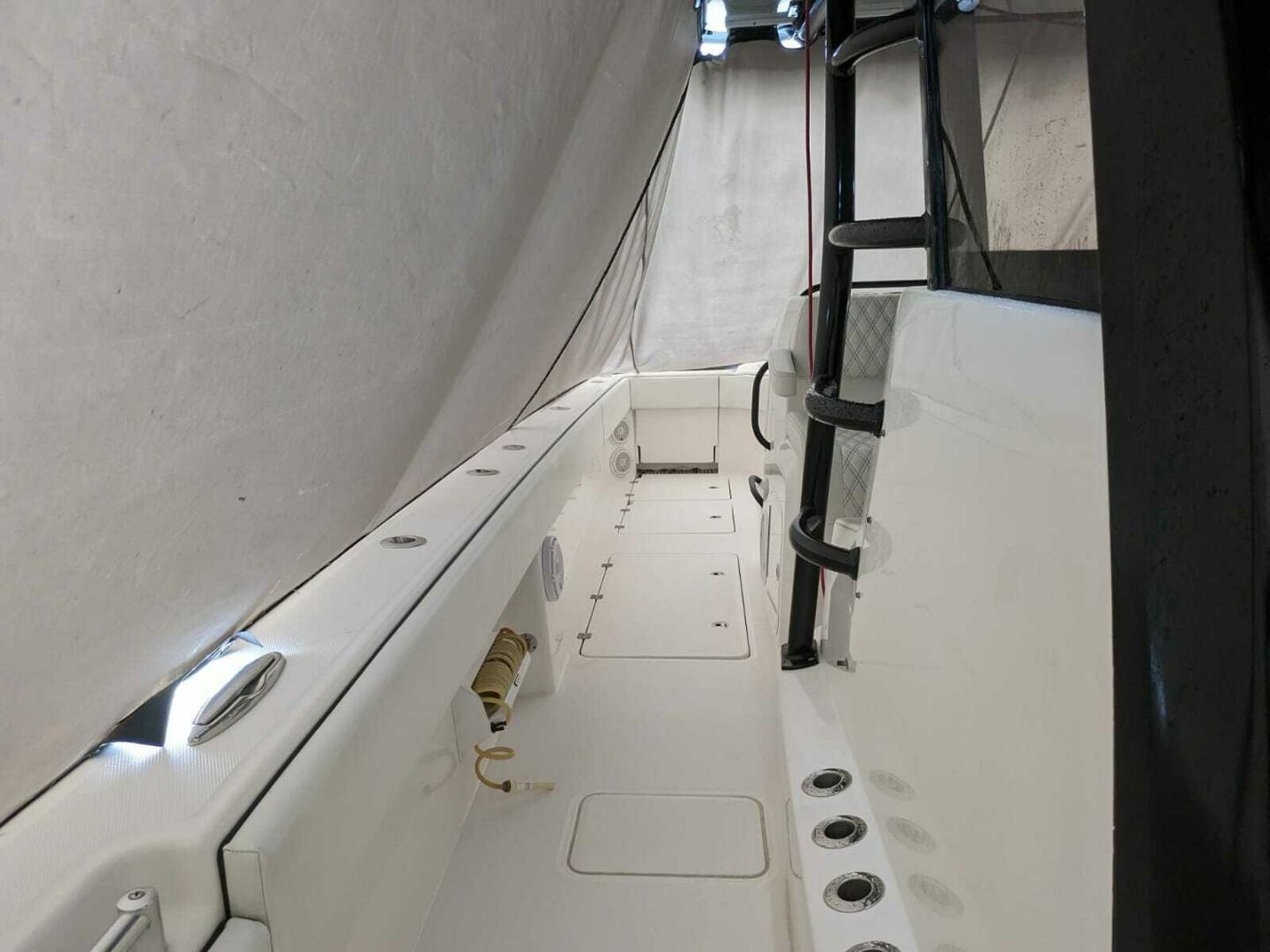 Slide: The Image of Invincible 40 Catamaran 2019 - 4447937