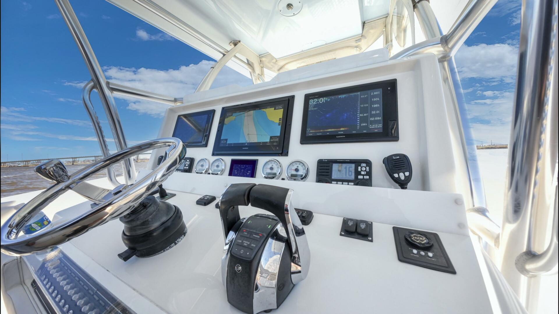 Slide: The Image of Invincible 42 Open Fisherman 2017 - 4901137