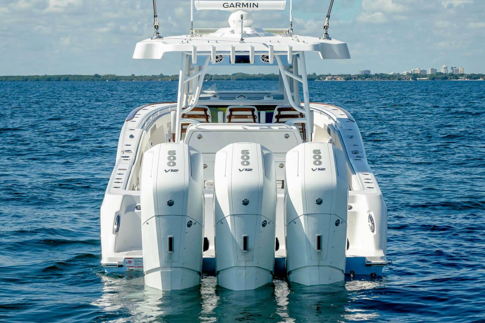 Slide: The Image of Invincible 43 Open Fisherman 2025 - 4954818