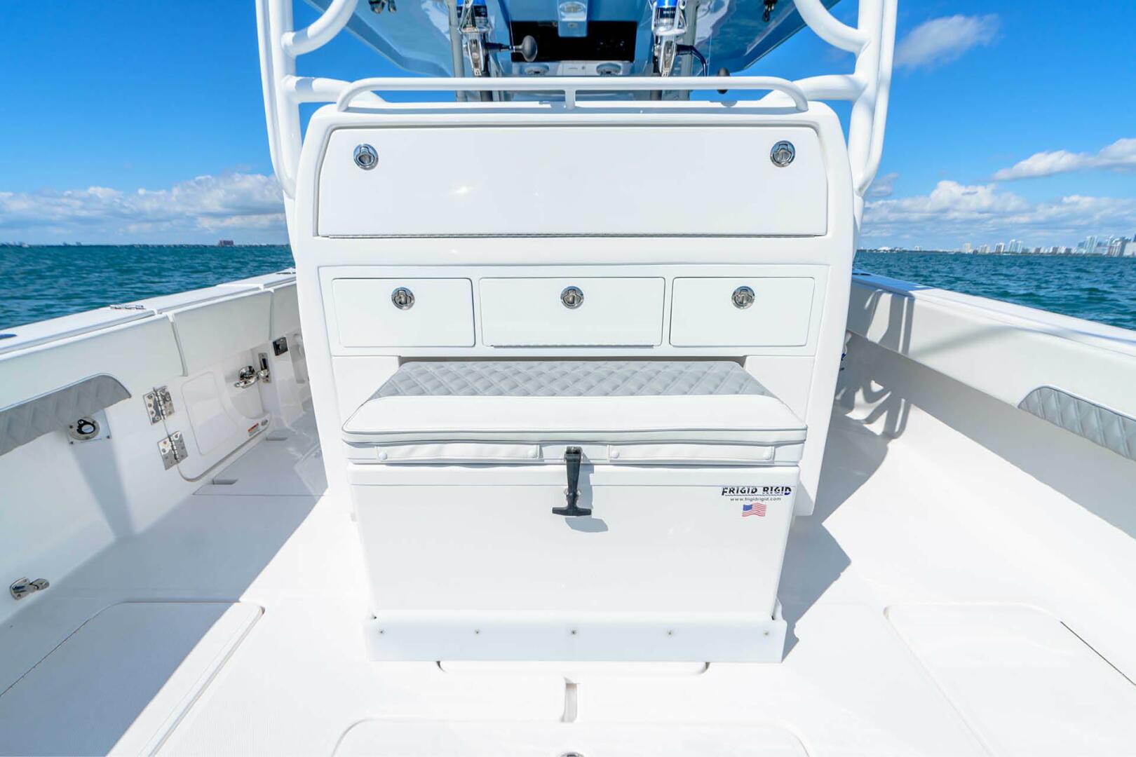 Slide: The Image of Invincible 43 Open Fisherman 2025 - 4954831