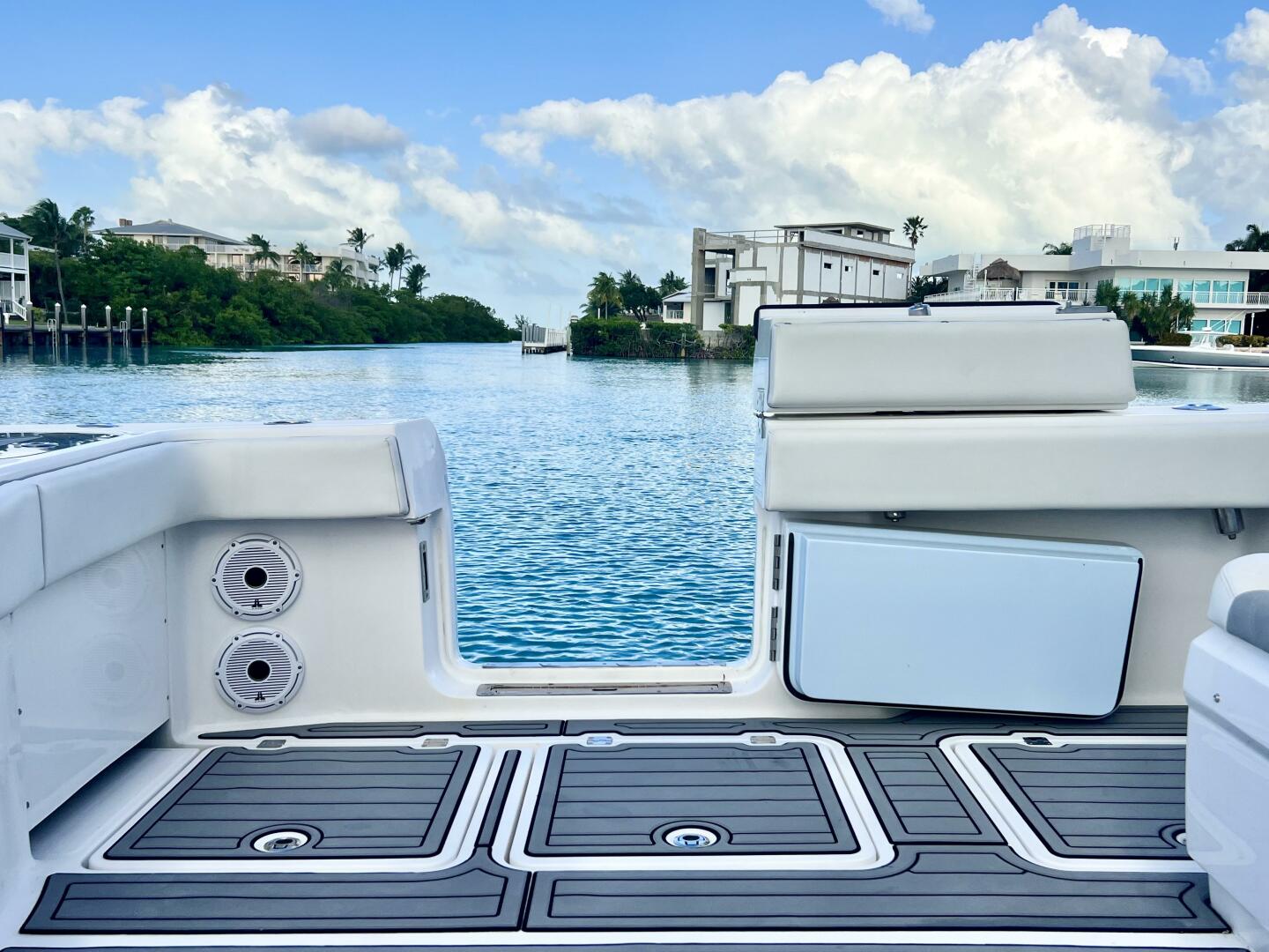 Slide: The Image of Invincible 46 Catamaran 2022 - 5046615