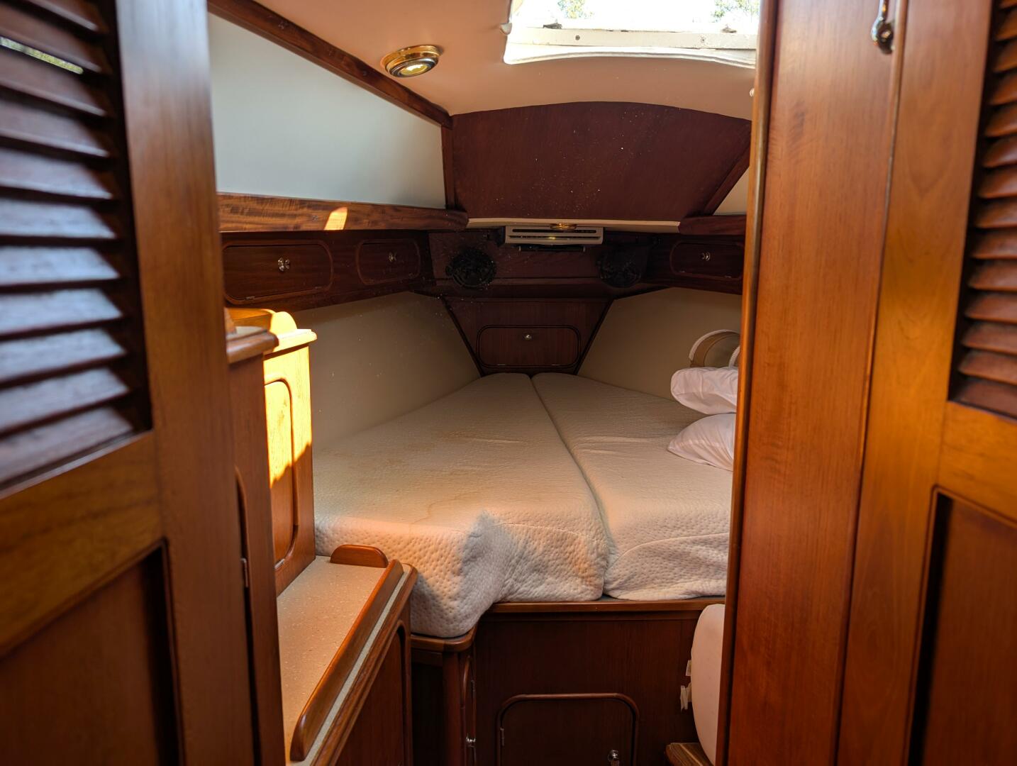 Slide: The Image of V16.1 - 5166957