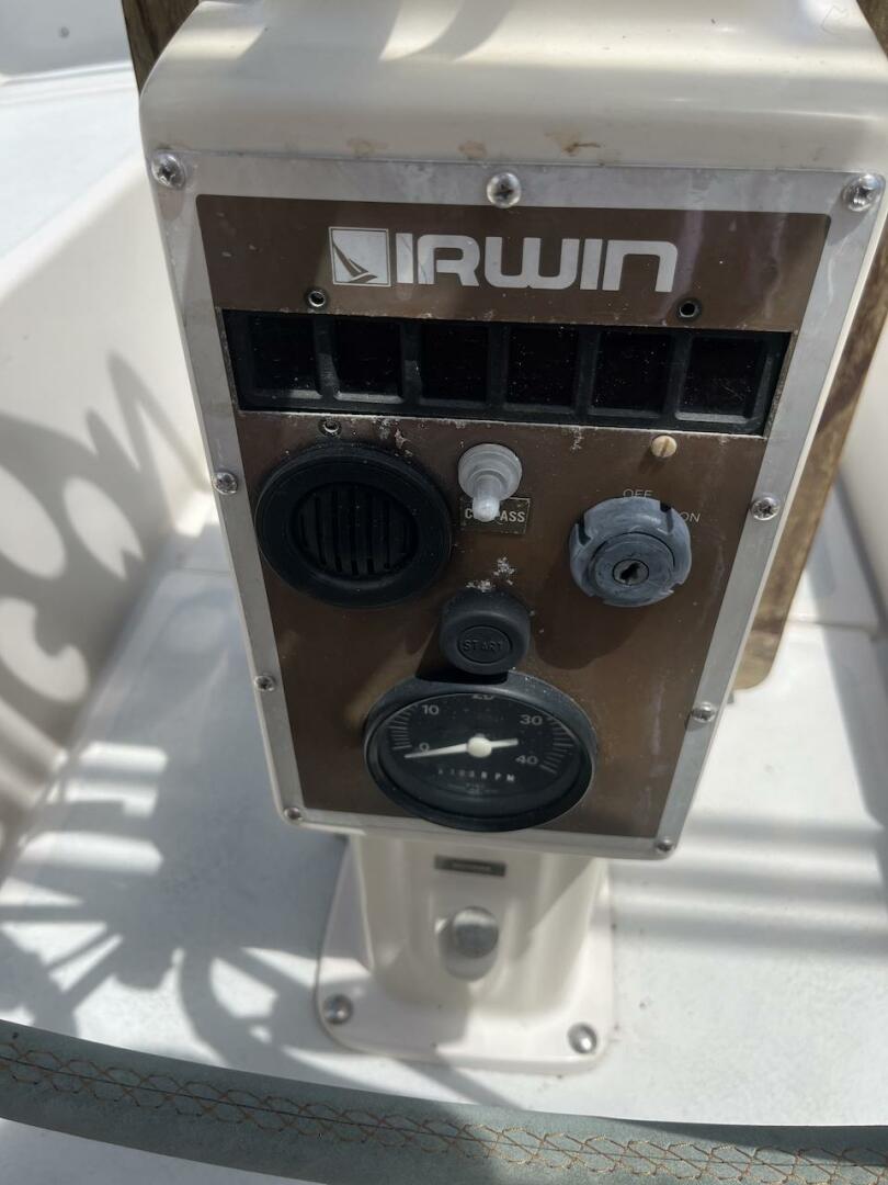 Slide: The Image of Irwin Citation 31 1985 - 5477514