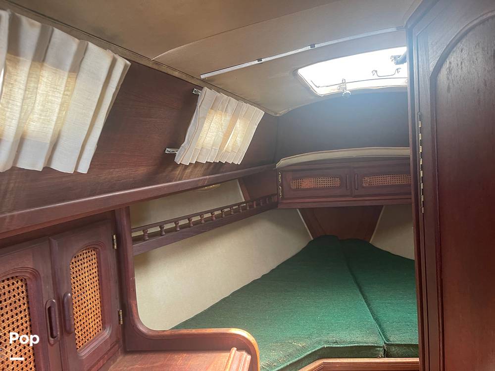 Slide: The Image of V-berth - 12920327
