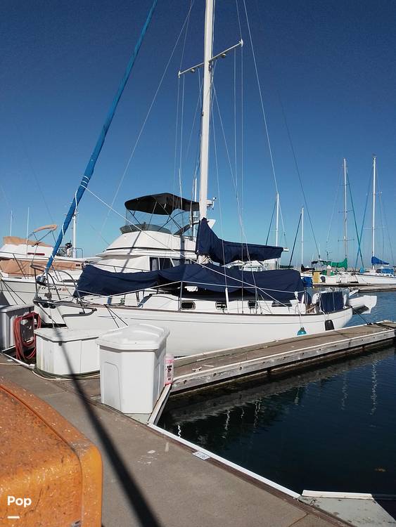 Slide: The Image of Islander 34 1975 - 0