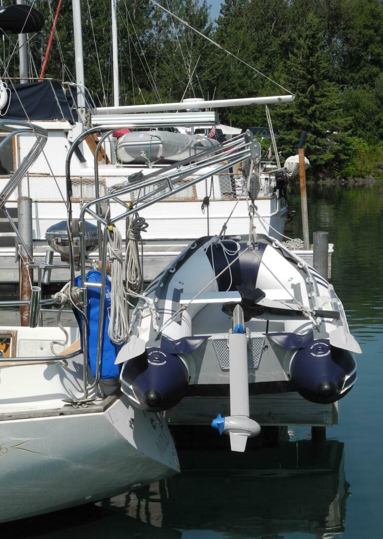 Slide: The Image of Islander 36 1975 - 4213795