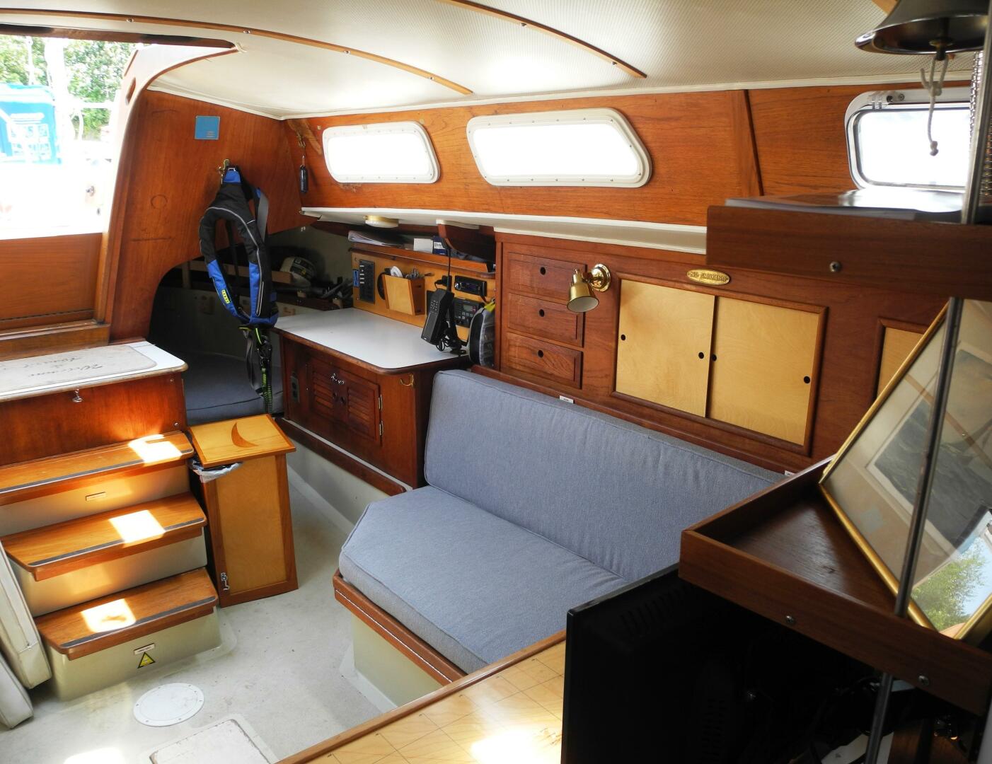 Slide: The Image of Islander 36 1975 - 4213811