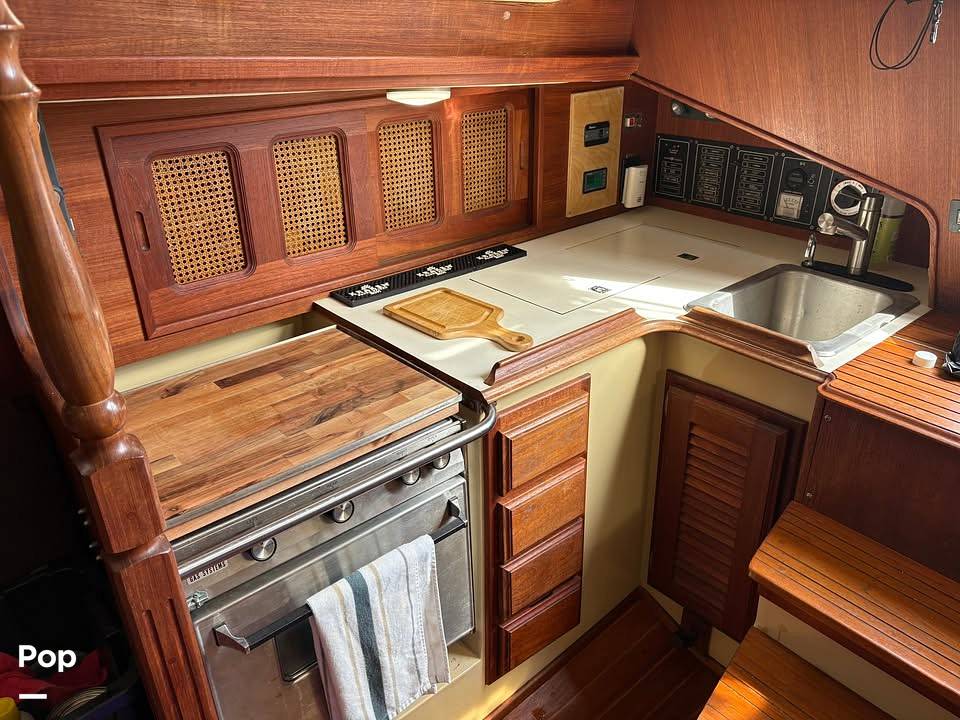 Slide: The Image of Islander 36/SL 1982 - 15288010