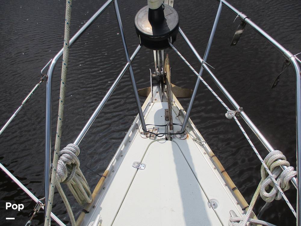 Slide: The Image of Islander 40 1984 - 14564630