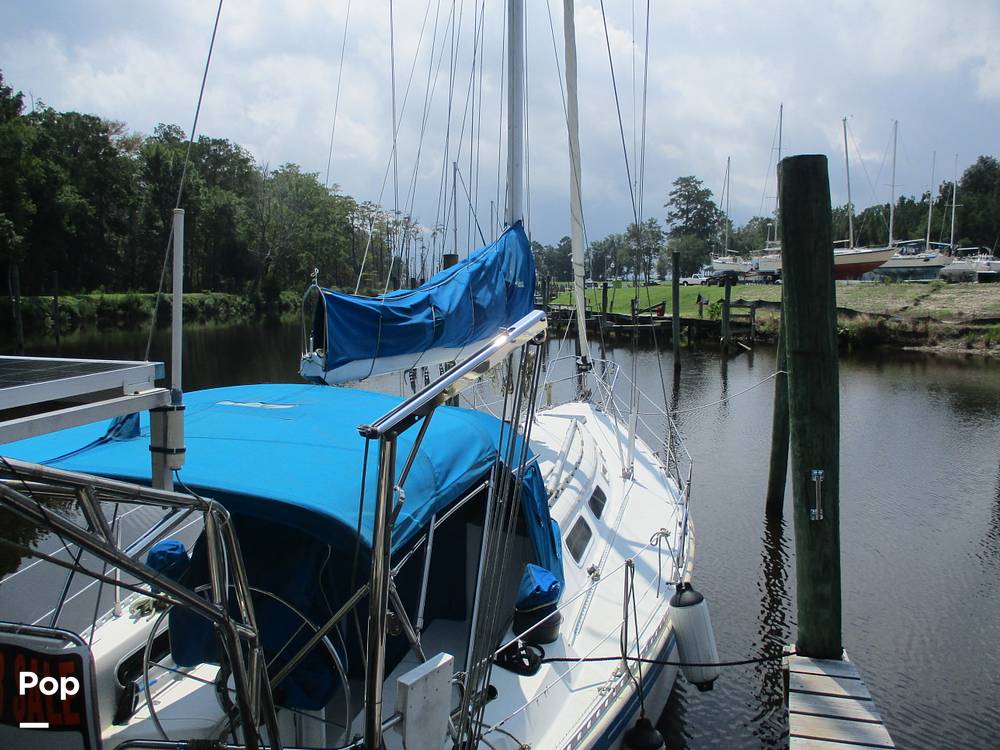 Slide: The Image of Islander 40 1984 - 14564634