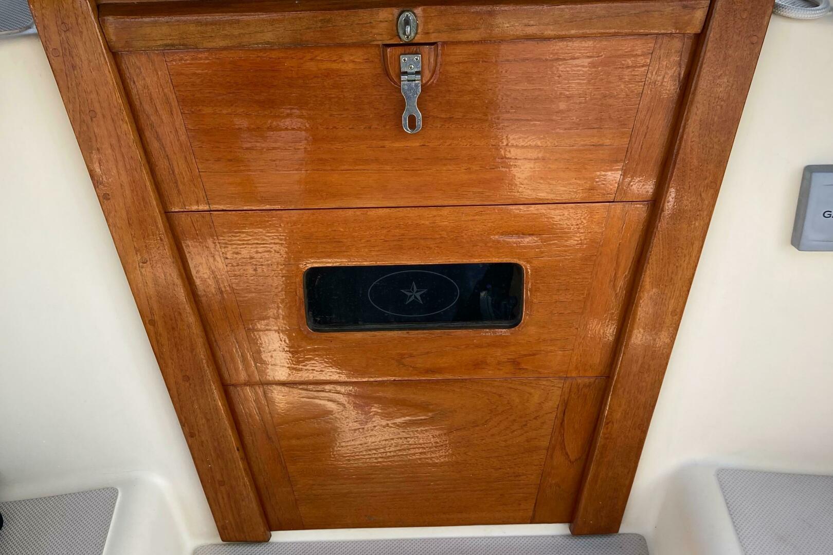 Slide: The Image of Island Packet 27 1990 - 5478956