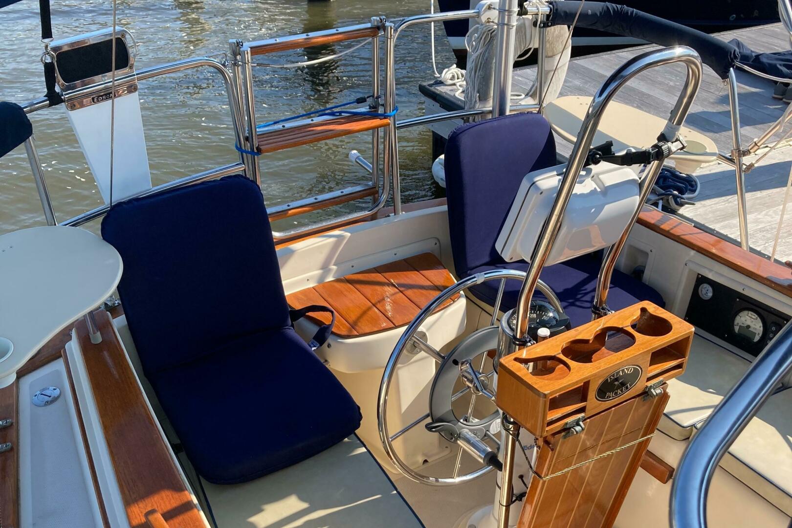 Slide: The Image of Island Packet 27 1990 - 5478959