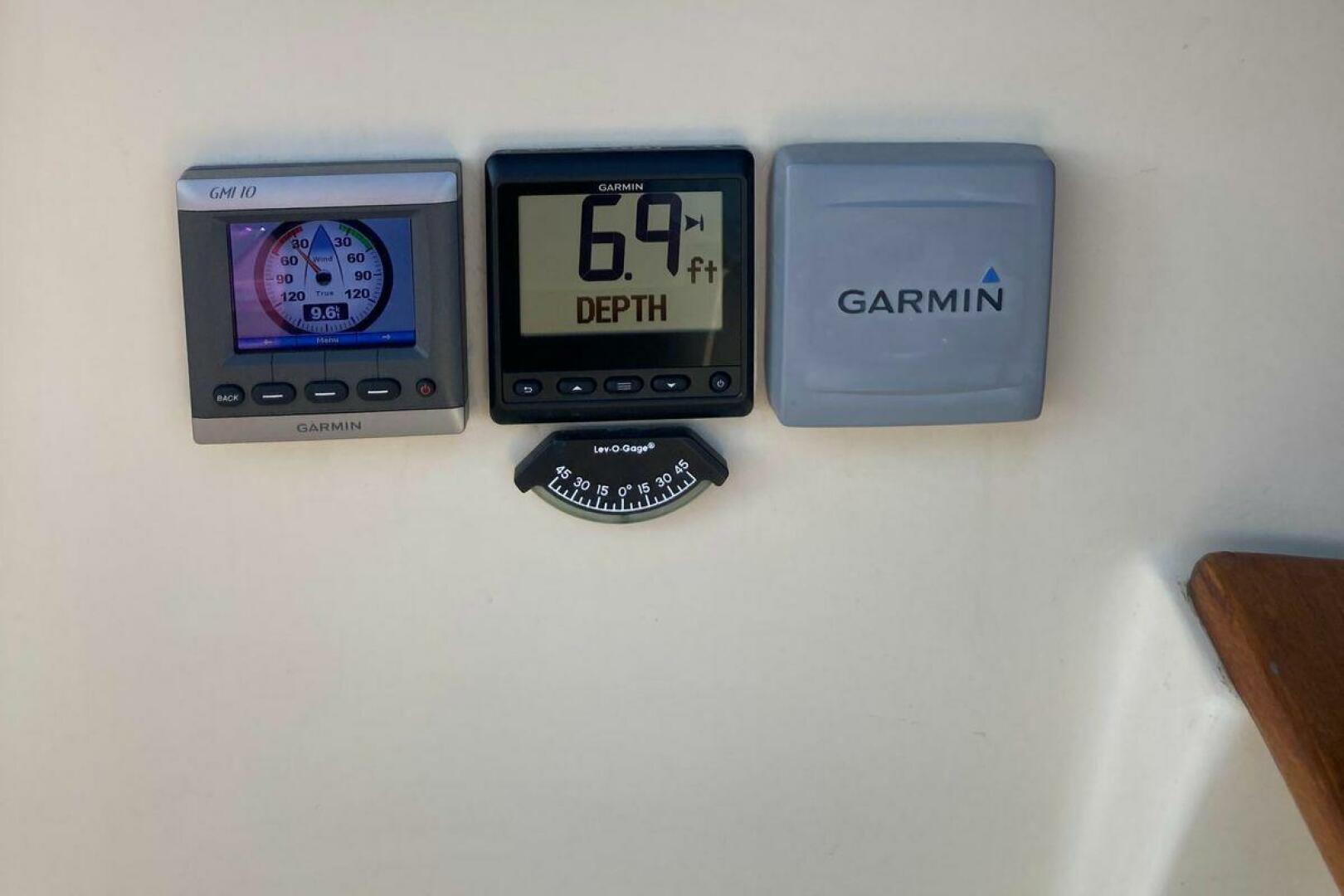 Slide: The Image of Island Packet 27 1990 - 5478960