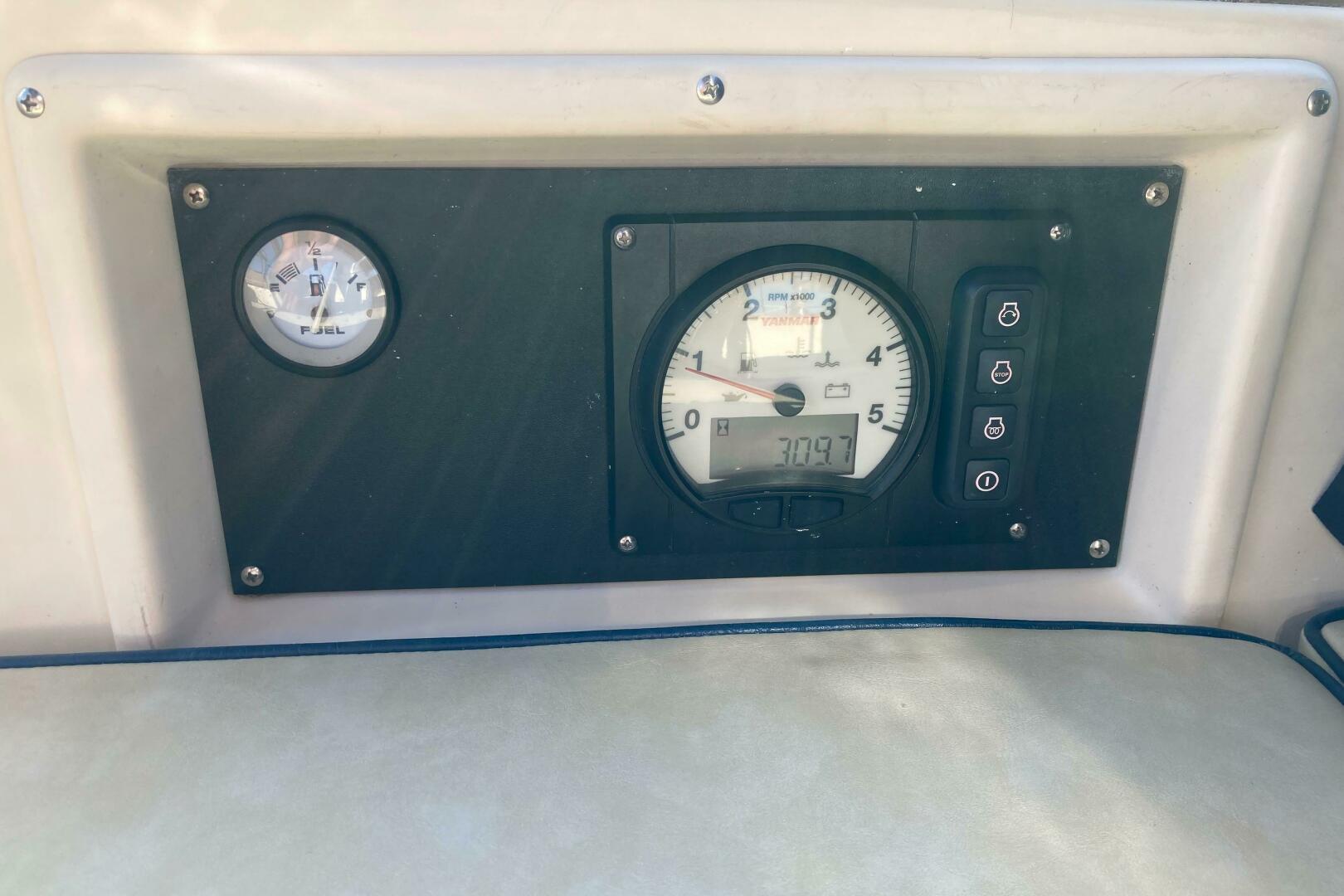 Slide: The Image of Island Packet 27 1990 - 5478961