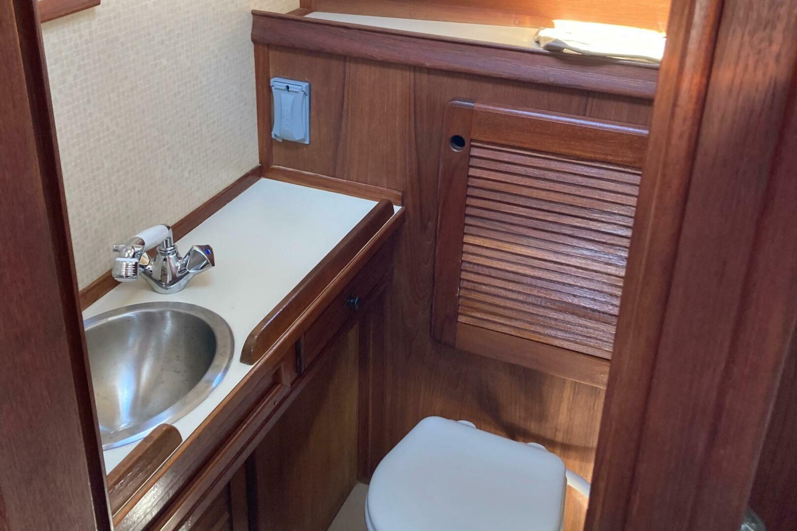 Slide: The Image of Island Packet 27 1990 - 5478965