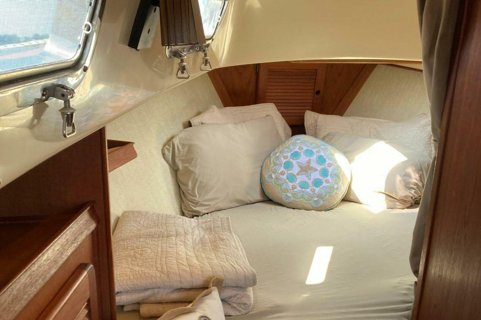 Slide: The Image of Island Packet 27 1990 - 5478966