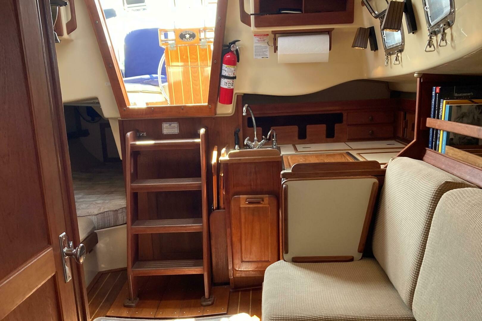 Slide: The Image of Island Packet 27 1990 - 5478968