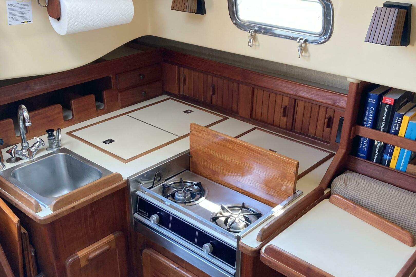 Slide: The Image of Island Packet 27 1990 - 5478973