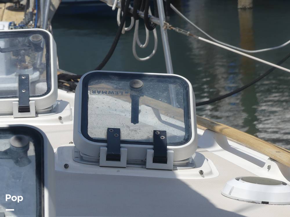 Slide: The Image of Island Packet 31 1987 - 15427482
