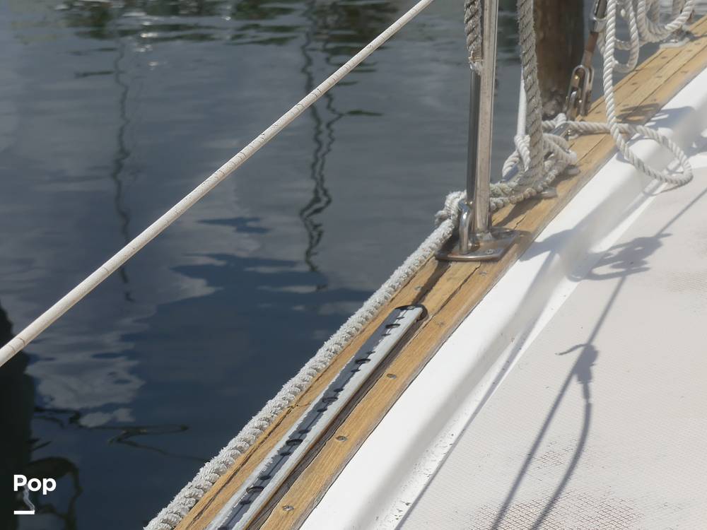Slide: The Image of Island Packet 31 1987 - 15427488