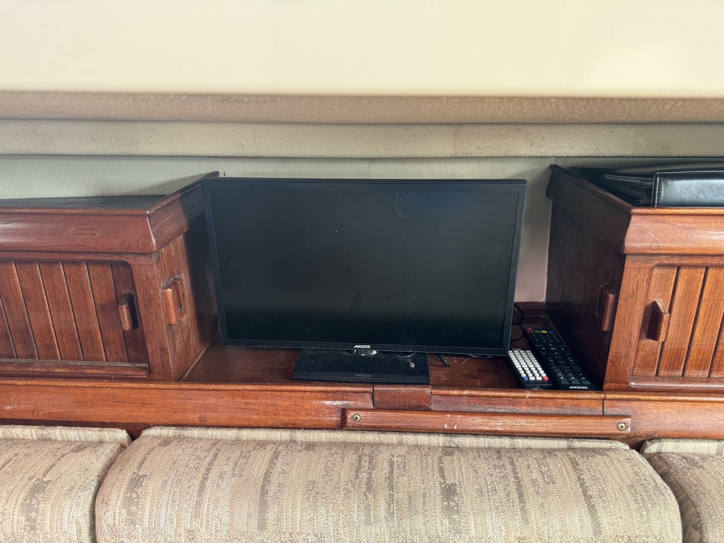 Slide: The Image of Island Packet 32 1991 - 5050625