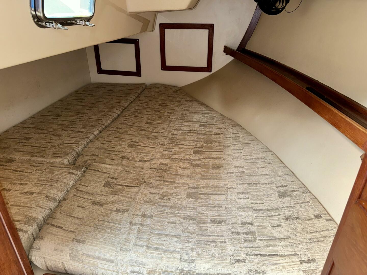 Slide: The Image of Island Packet 32 1991 - 5050629