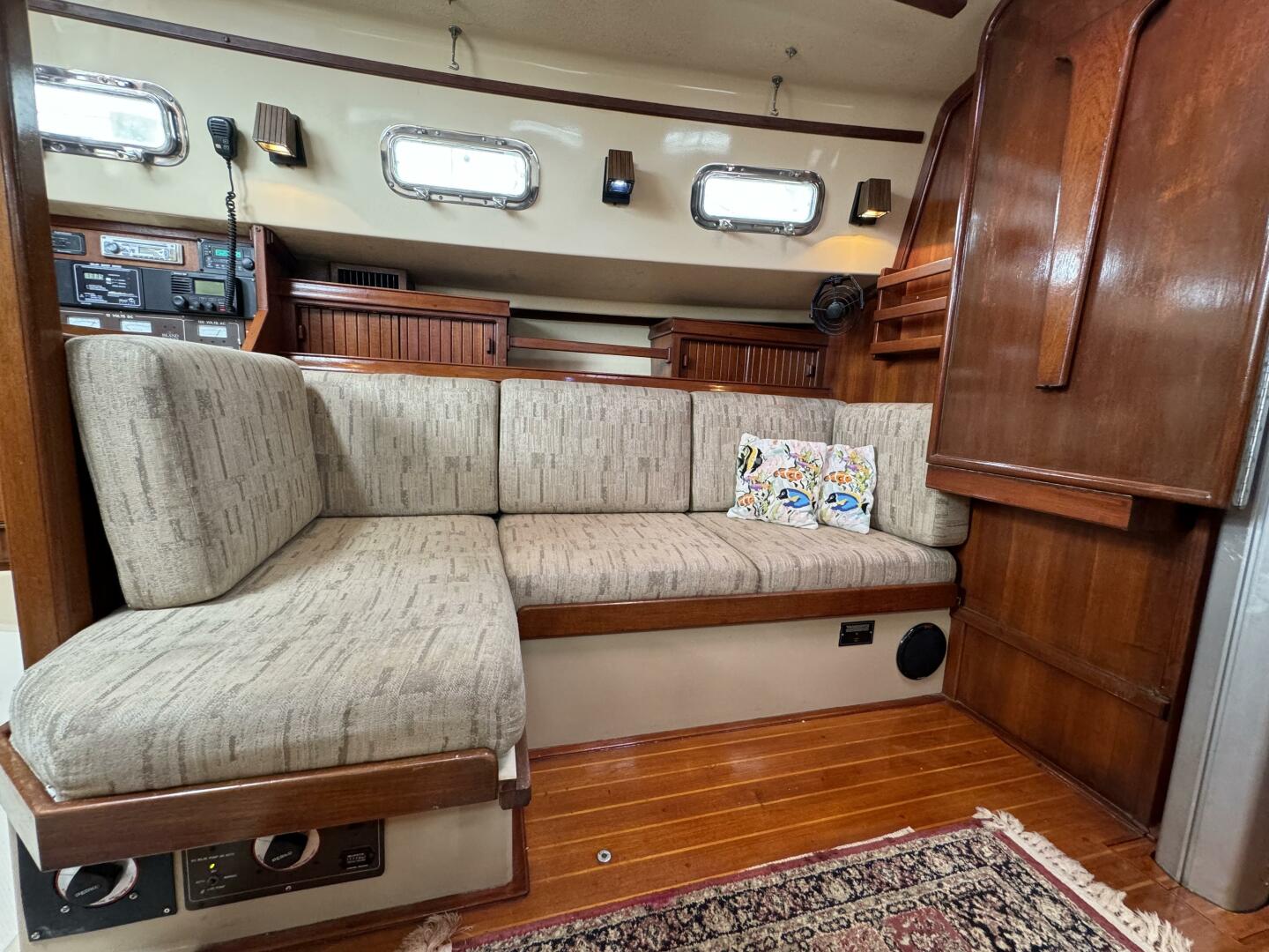 Slide: The Image of Island Packet 32 1991 - 5050645