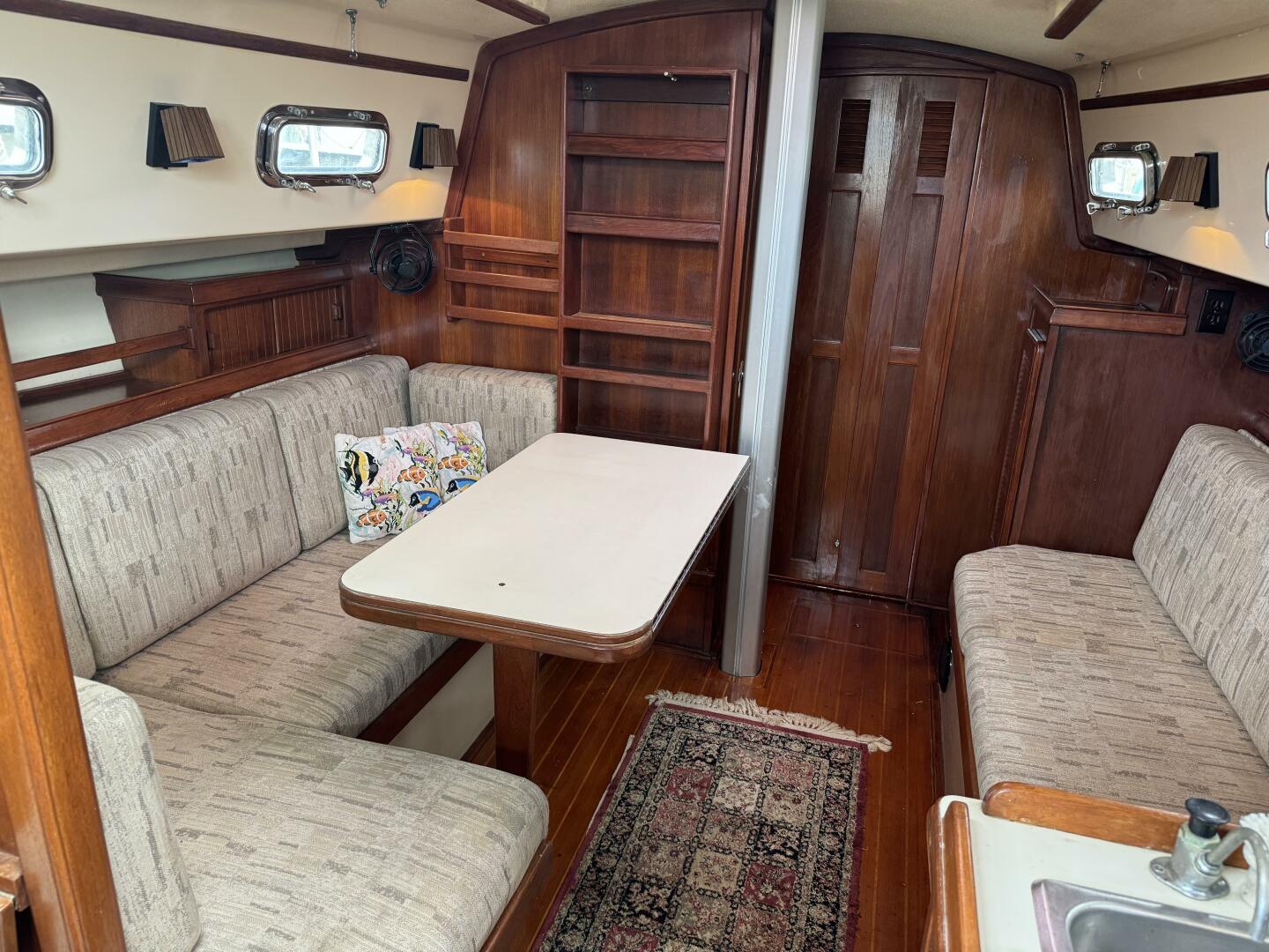 Slide: The Image of Island Packet 32 1991 - 5050648