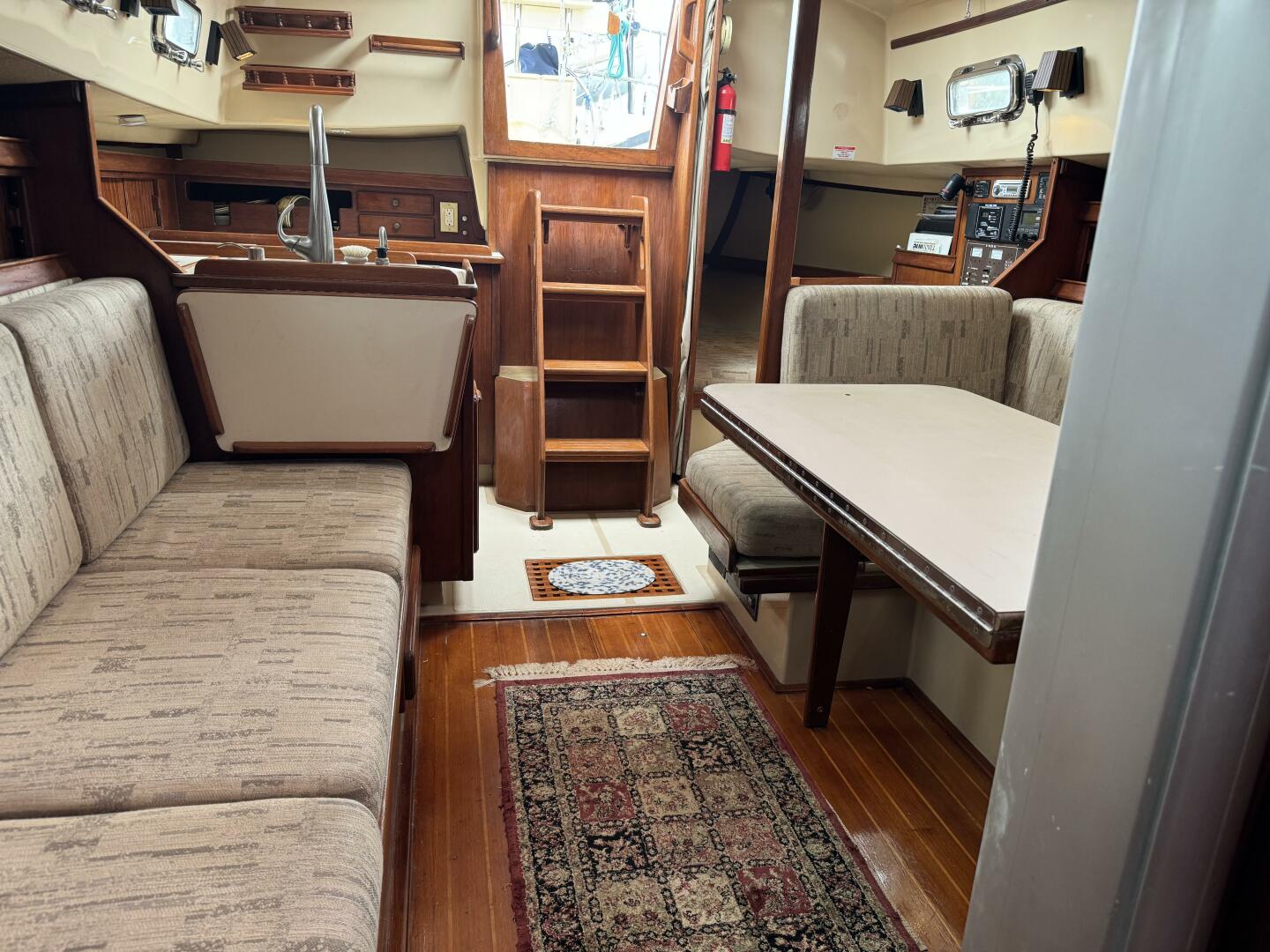 Slide: The Image of Island Packet 32 1991 - 5050656