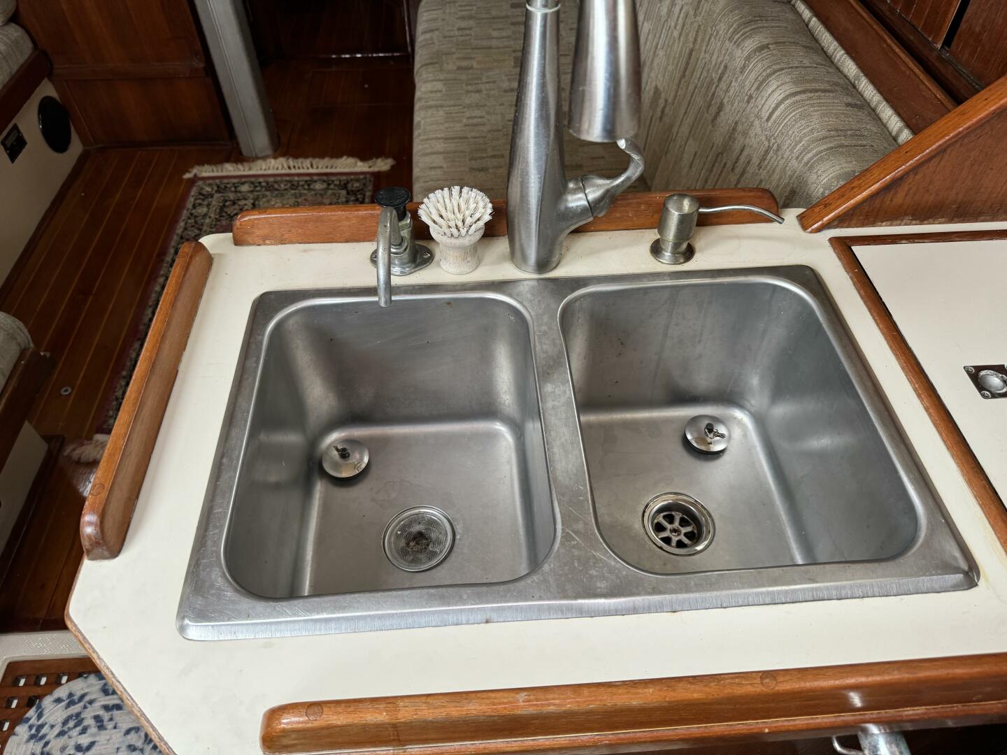 Slide: The Image of Island Packet 32 1991 - 5050672