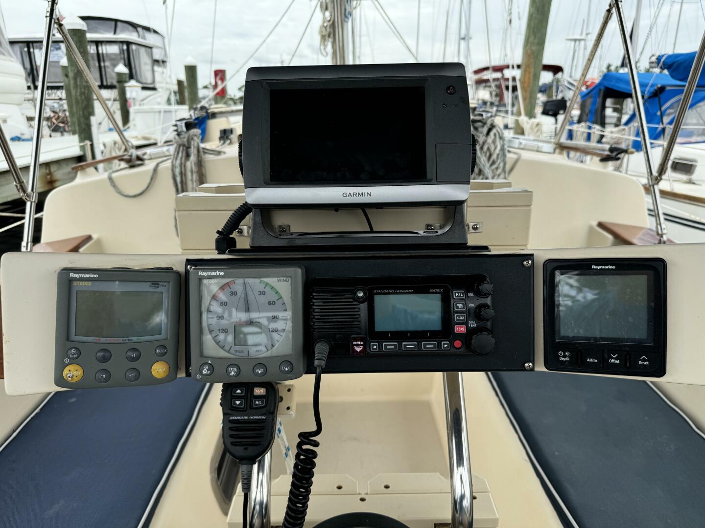 Slide: The Image of Island Packet 32 1991 - 5050691