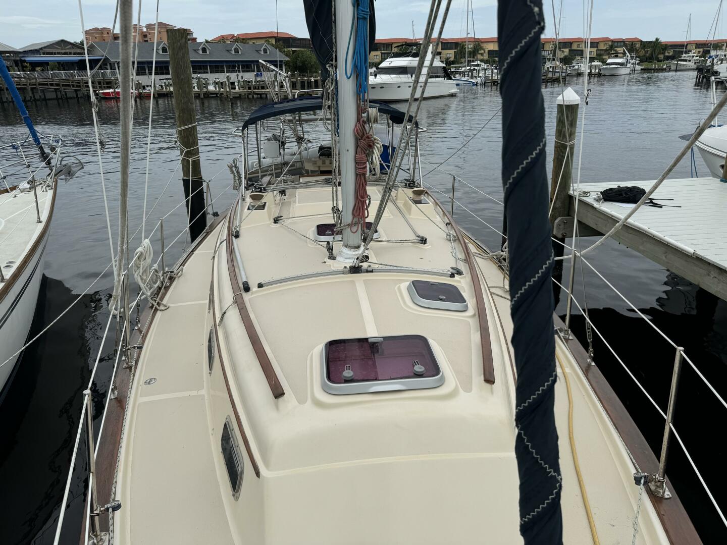 Slide: The Image of Island Packet 32 1991 - 5050697